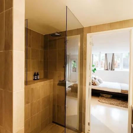 아파트 Unique Double Canal House
